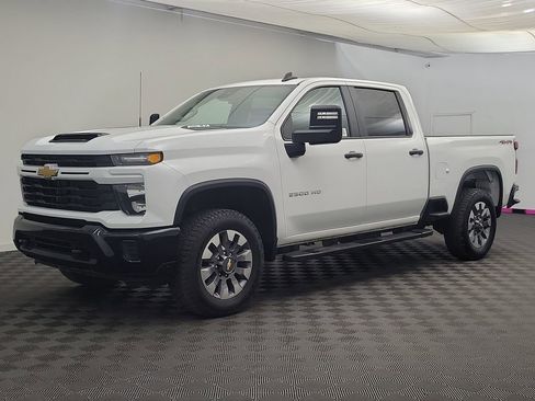 Used 2025 Chevrolet Silverado 2500 Custom w/ Custom Convenience Package image 1