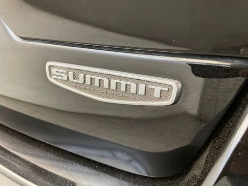 Certified 2022 Jeep Grand Cherokee Summit AWD/4WD image 7