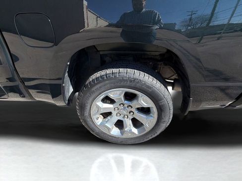 Used 2019 RAM 1500 Big Horn RWD image 32