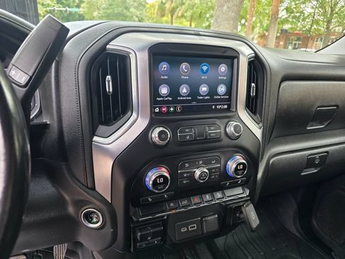 Used 2021 GMC Sierra 1500 Elevation w/ X31 Off-Road Package AWD/4WD image 17