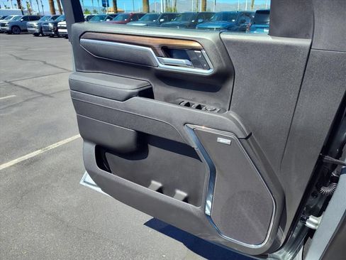 New 2026 Chevrolet Silverado 1500 LT Trail Boss w/ LT Trail Boss Premium Package AWD/4WD image 9