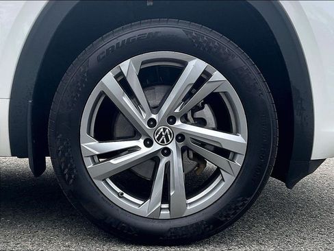Used 2024 Volkswagen Atlas Cross Sport SEL R-Line AWD/4WD image 6