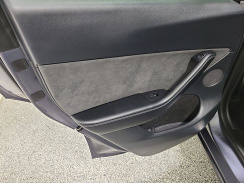 Used 2023 Tesla Model Y Long Range AWD/4WD image 14