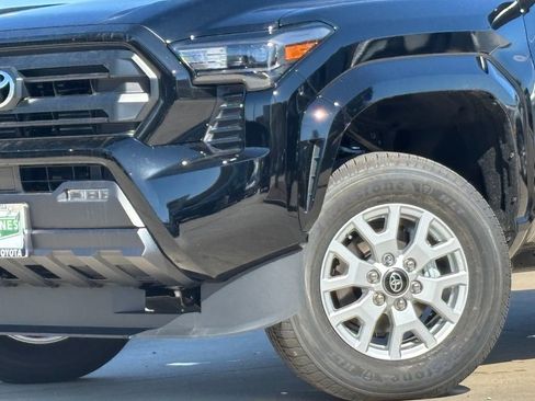 New 2026 Toyota Tacoma SR5 image 6