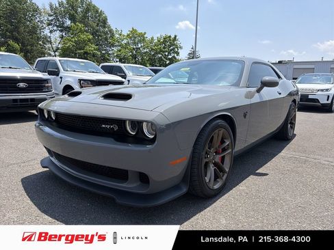Used 2023 Dodge Challenger SRT Hellcat w/ Driver Convenience Group RWD image 1