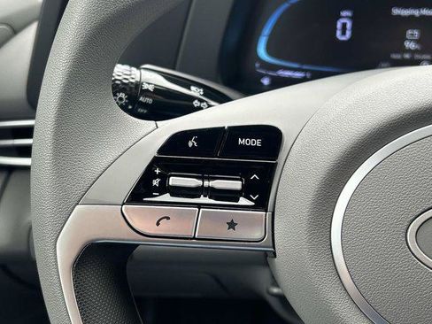 New 2026 Hyundai Elantra SE FWD image 8