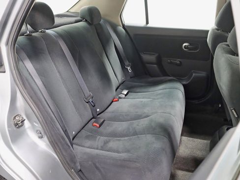 Used 2011 Nissan Versa 1.8 S FWD image 21