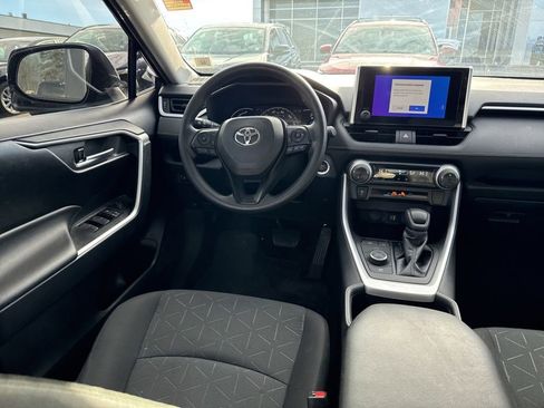 Used 2023 Toyota RAV4 AWD Hybrid image 10