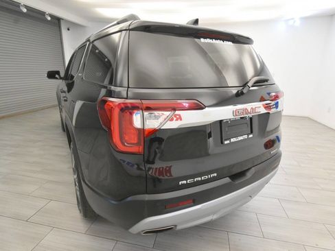 Used 2023 GMC Acadia SLT w/ Preferred Package AWD/4WD image 3