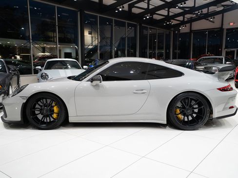 Used 2018 Porsche 911 GT3 RWD image 37