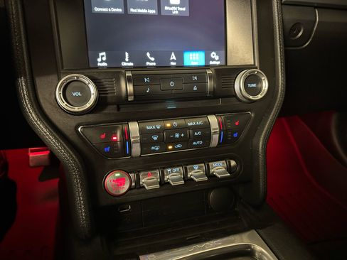 Used 2018 Ford Mustang GT Premium image 26