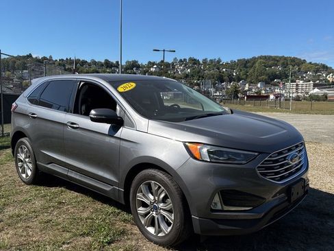 Used 2022 Ford Edge Titanium w/ Equipment Group 301A image 6