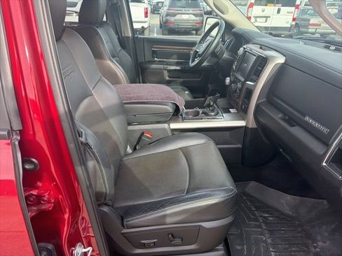Used 2015 RAM 1500 Laramie w/ Convenience Group image 8