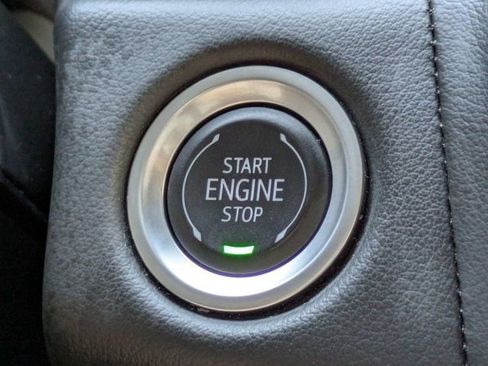 Used 2024 Chevrolet Tahoe LT AWD/4WD image 31