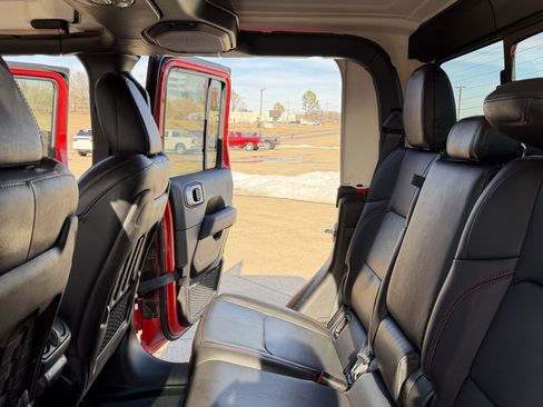 Used 2022 Jeep Gladiator Rubicon w/ LED Lighting Group image 34