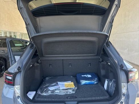 New 2026 Volkswagen ID.4 Pro RWD image 10