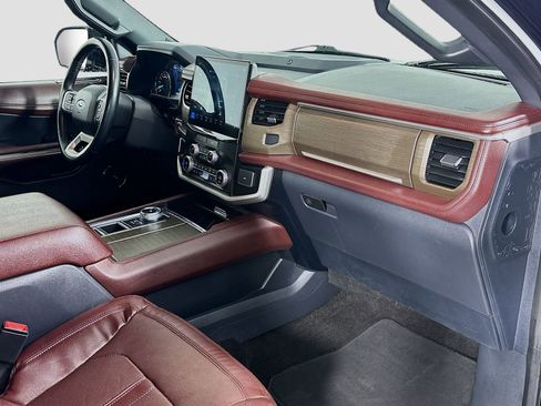 Used 2023 Ford Expedition Max Limited RWD image 32