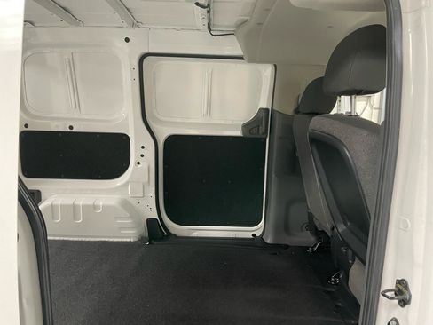 Used 2018 Chevrolet City Express LS image 14