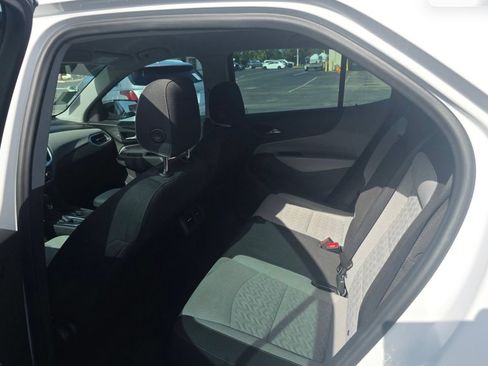 Used 2023 Chevrolet Equinox LS FWD image 7