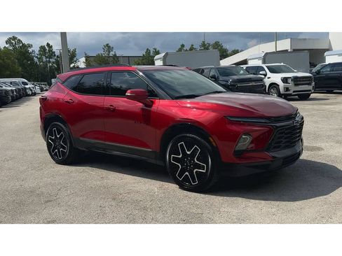 Certified 2023 Chevrolet Blazer RS w/ Enhanced Convenience Package FWD image 2