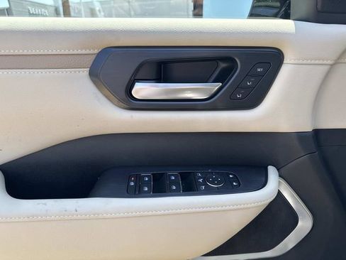 New 2026 Nissan Armada Platinum image 12