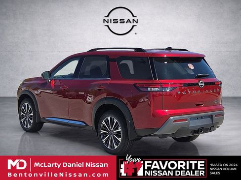 New 2026 Nissan Pathfinder Platinum AWD/4WD image 4