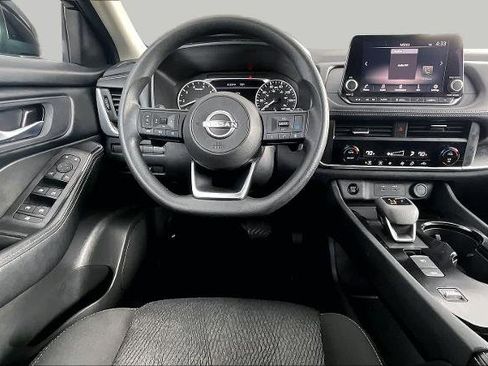 Certified 2024 Nissan Rogue SV FWD image 6