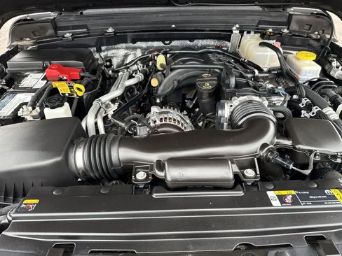 Used 2024 Jeep Wrangler Rubicon image 32