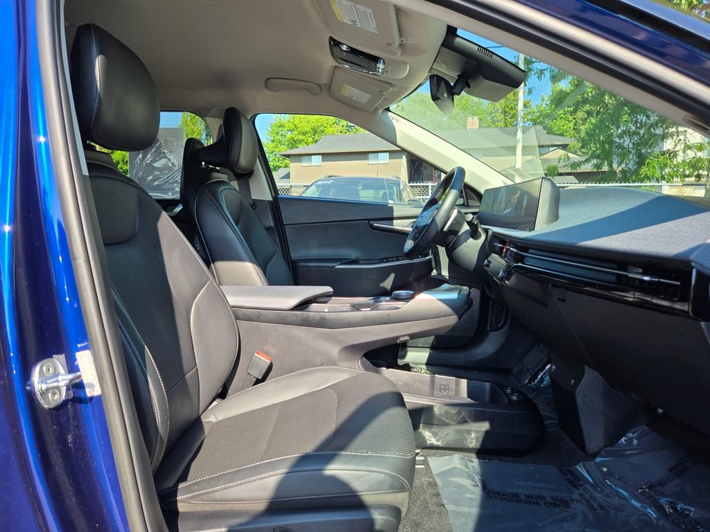 Used 2023 Kia EV6 Wind w/ Wind Technology Package AWD/4WD image 11
