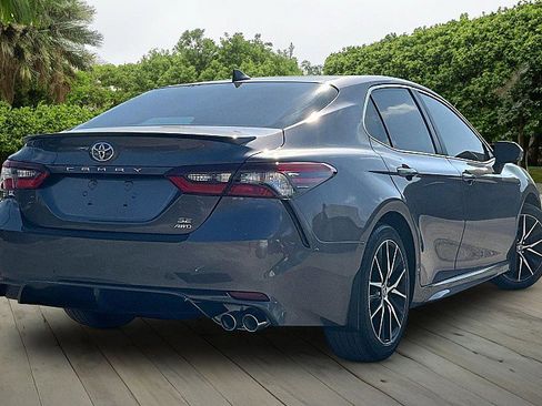 Used 2021 Toyota Camry SE w/ Cold Weather Package image 4