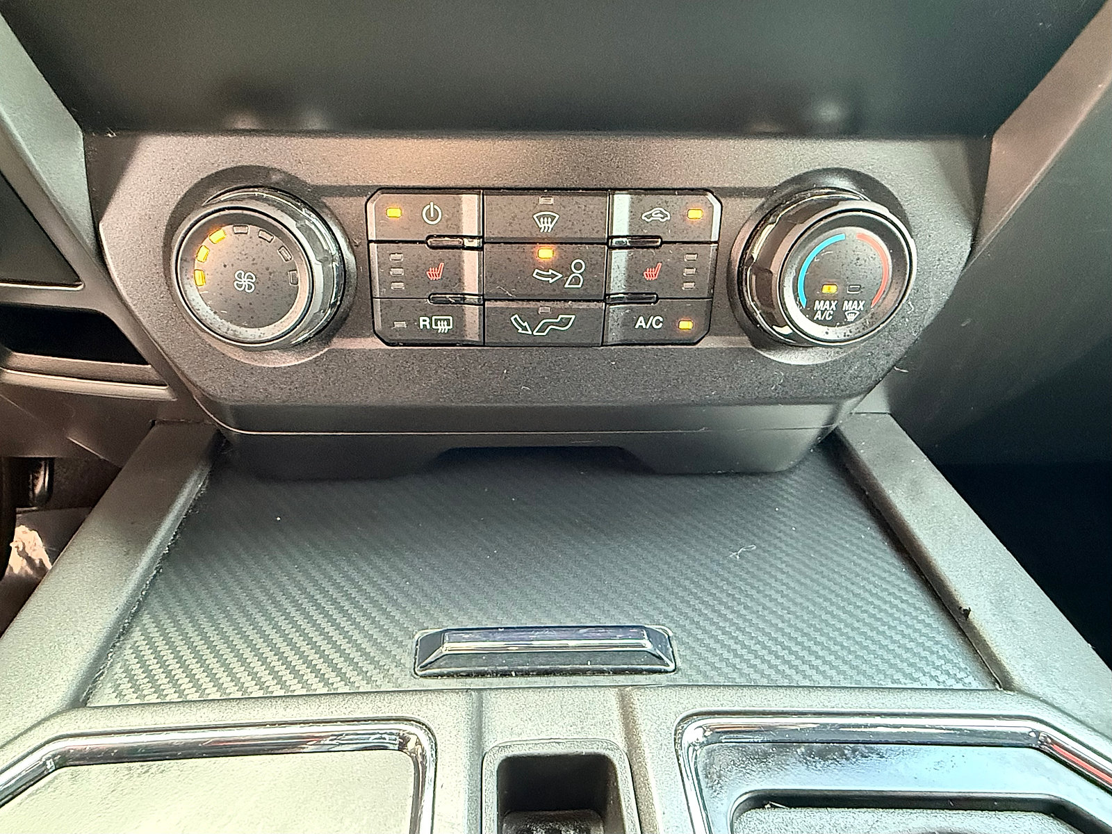 Used 2020 Ford F150 XLT w/ Equipment Group 302A Luxury AWD/4WD image 25