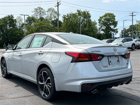 New 2025 Nissan Altima 2.5 SR w/ SR Premium Package image 4