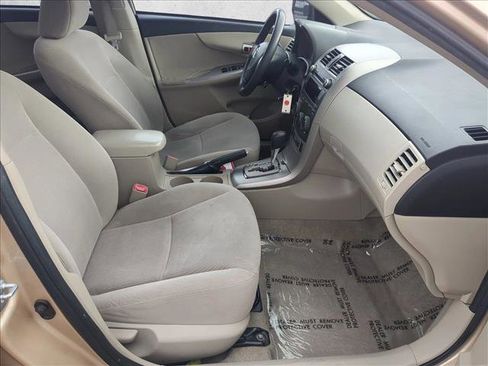 Used 2011 Toyota Corolla LE image 21