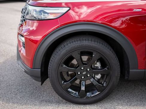Used 2024 Ford Explorer ST-Line w/ Class IV Trailer Tow Package AWD/4WD image 9