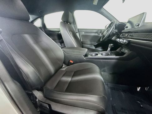 Used 2023 Honda Civic Sport image 29