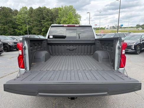 Used 2025 Chevrolet Silverado 1500 LTZ AWD/4WD image 18