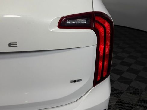 Used 2024 Kia Telluride S AWD/4WD image 11