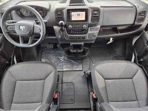 Used 2025 RAM ProMaster 2500 w/ Convenience Group image 26