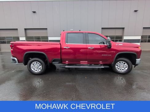Used 2022 Chevrolet Silverado 2500 LTZ w/ LTZ Convenience Package AWD/4WD image 5