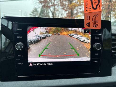 New 2026 Volkswagen Jetta SE image 10