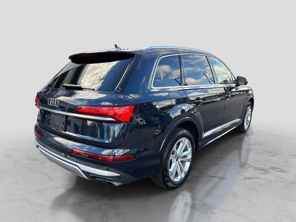 Used 2025 Audi Q7 3.0T Premium Plus AWD/4WD image 5