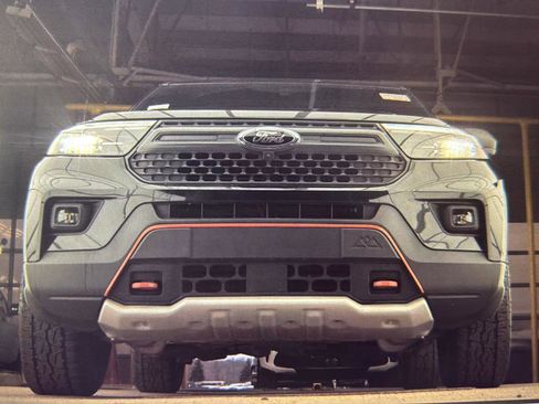 Used 2023 Ford Explorer Timberline image 14