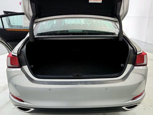 Used 2019 Lexus ES 350 w/ Accessory Package 2 FWD image 20