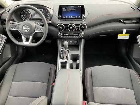 Used 2025 Nissan Sentra SR image 22
