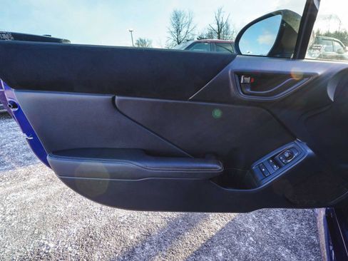 Used 2025 Toyota GR86 Premium image 9