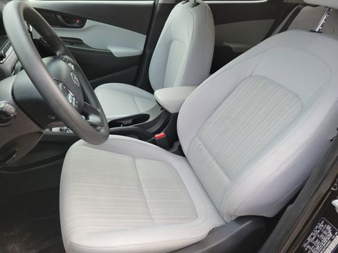 Used 2023 Hyundai Kona SEL w/ Cargo Package image 5