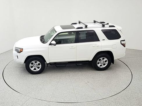 Used 2021 Toyota 4Runner SR5 Premium w/ Moonroof Package AWD/4WD image 41