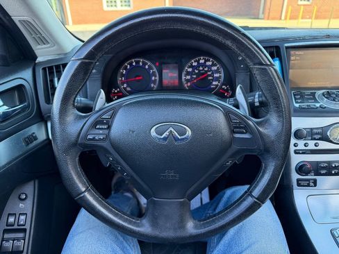 Used 2009 INFINITI G37 Convertible w/ Premium Pkg RWD image 25