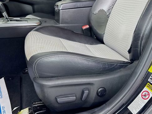 Used 2013 Toyota Camry SE image 22