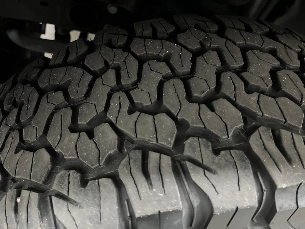 Certified 2025 Jeep Wrangler Unlimited Sport AWD/4WD image 31